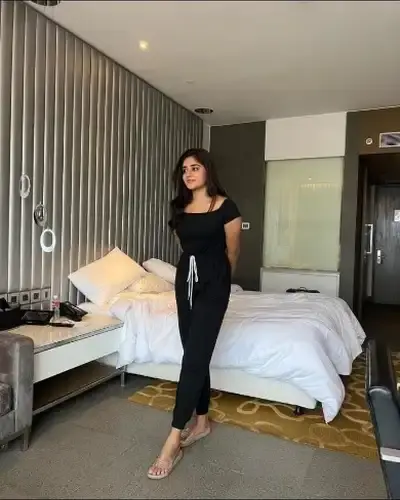 Call Girls Service in Hukeri